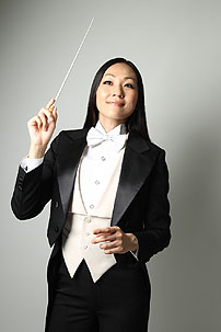 ������,�{����q