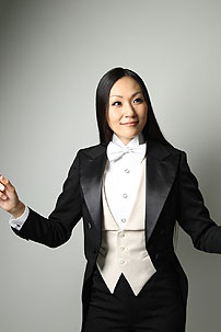 ������,�{����q